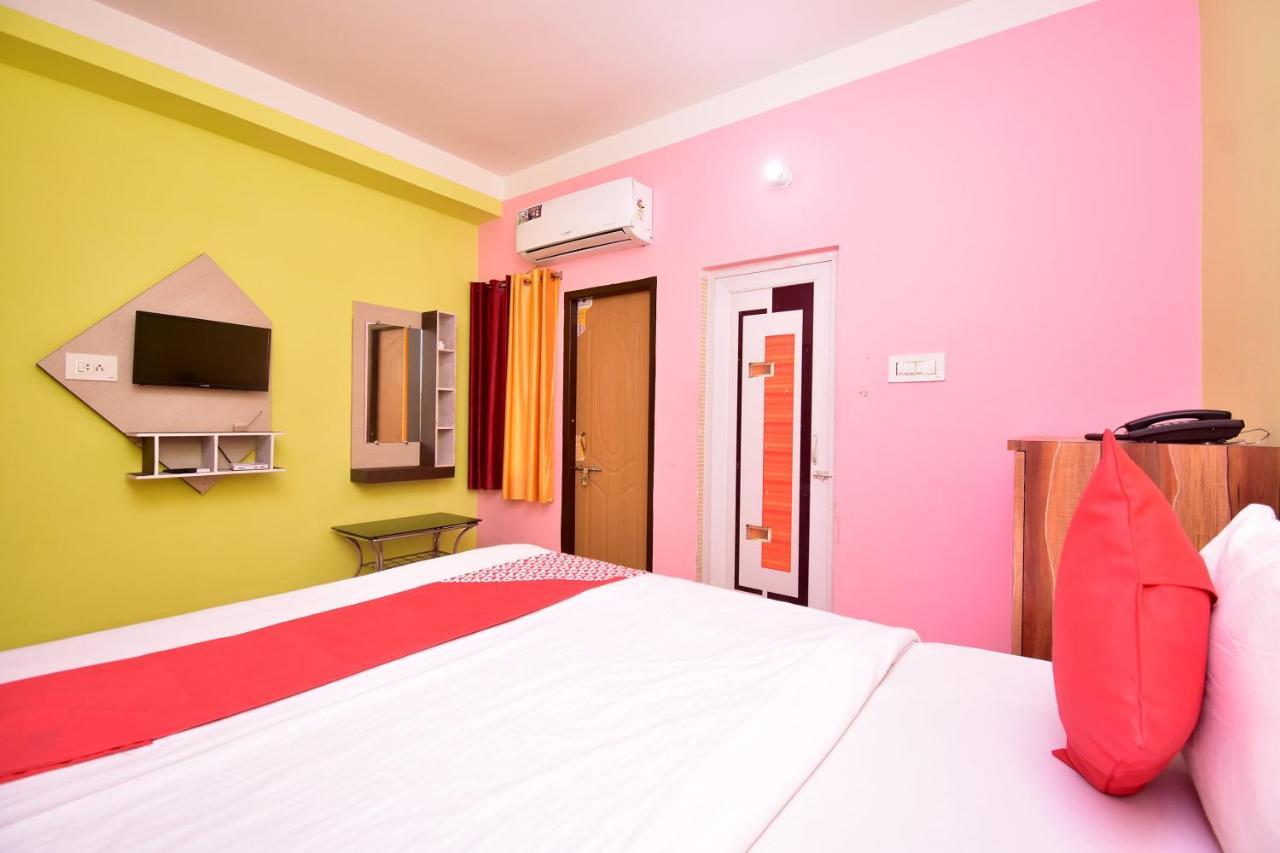 Oyo 16609 Trinayani Guest House ธาราพิธ ภายนอก รูปภาพ