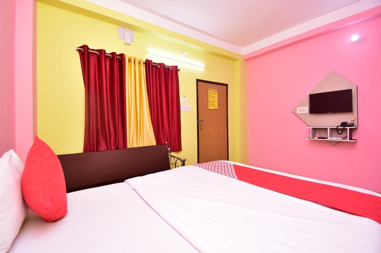 Oyo 16609 Trinayani Guest House ธาราพิธ ภายนอก รูปภาพ