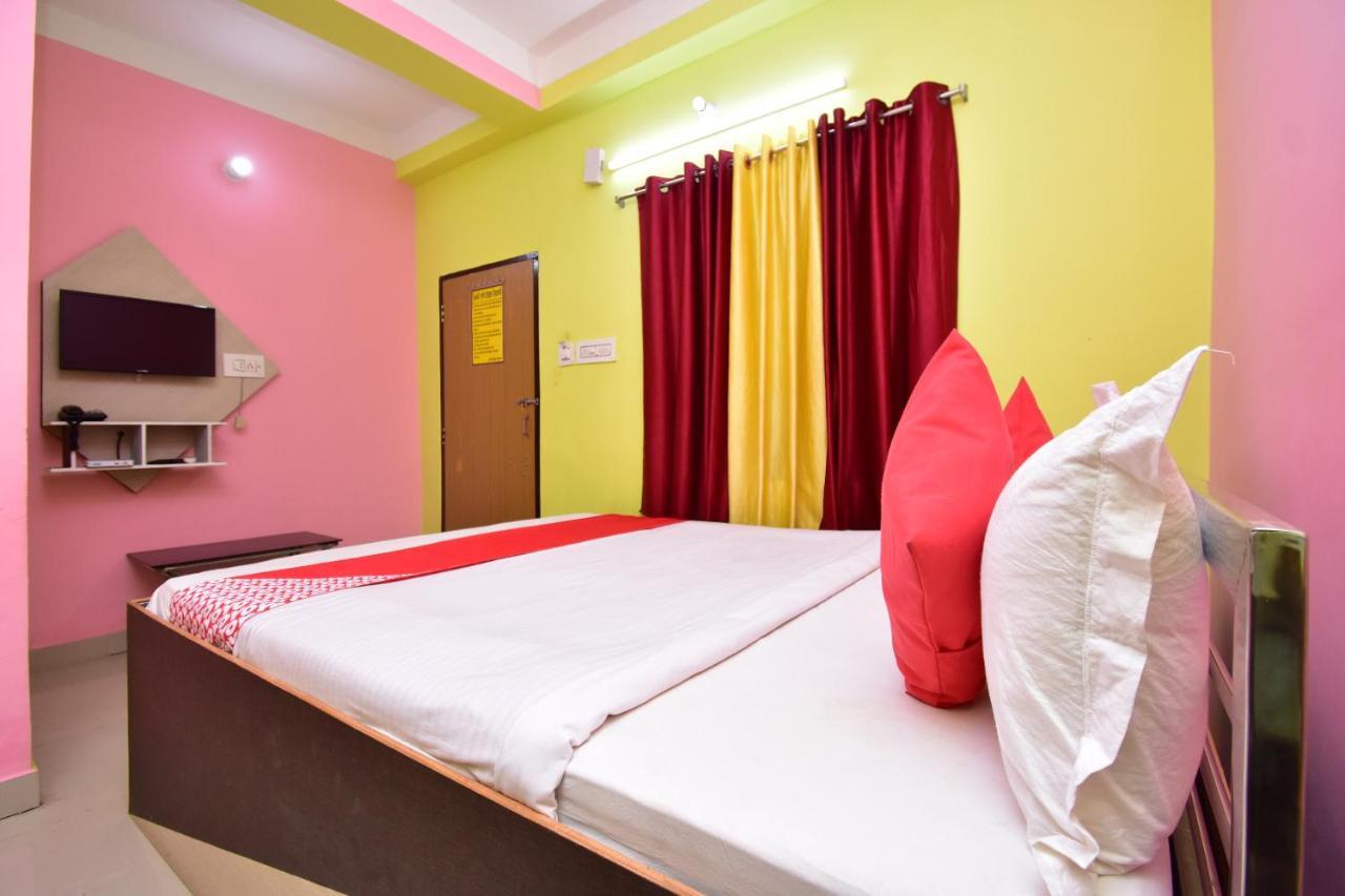 Oyo 16609 Trinayani Guest House ธาราพิธ ภายนอก รูปภาพ